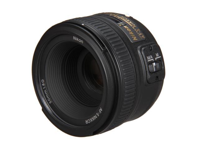 Nikon AF NIKKOR 50mm 1.8D Lens for DSLR Cameras Accessory Kit 