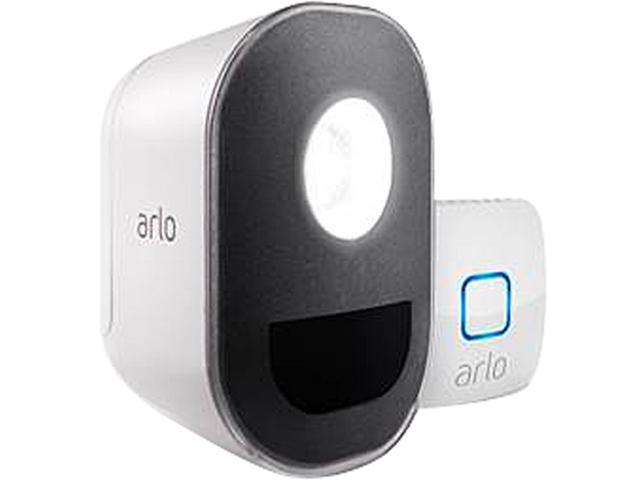 arlo camera and light