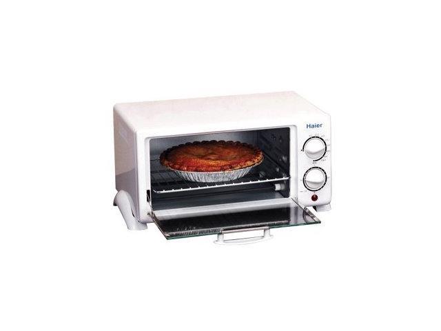 NeweggBusiness - Bella 14326 4-Slice Toaster Oven - Toast, Bake, Broil, and  More