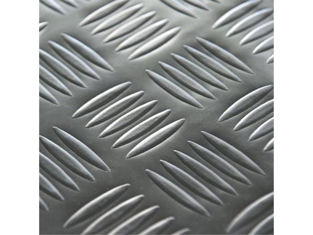 Rubber Cal Diamond Grip Resilient Flooring Rolls Rubber Cal Diamond Grip Resilient Flooring Rolls