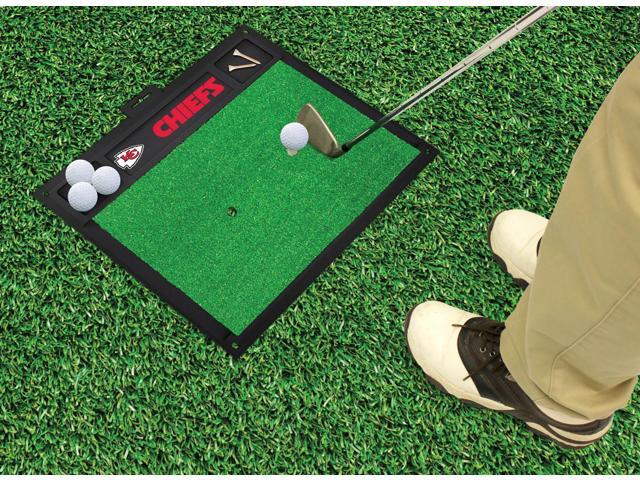 Fanmats Kansas City Chiefs Sports Team Logo Backyard Golf Hitting