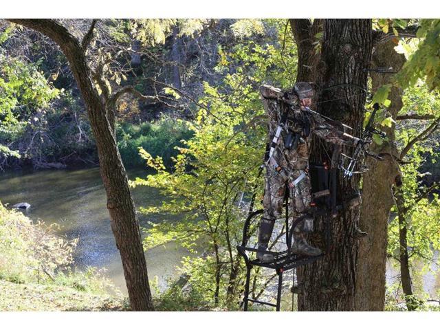 Big Game LS0550 Hunter HD 1.5 Deer Hunting 18.5 Foot 1 Person Ladder Tree Stand 