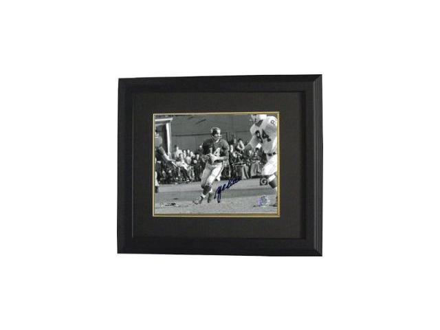 Y.A. Tittle signed New York Giants Passing 8X10 B&W Photo Custom Framed