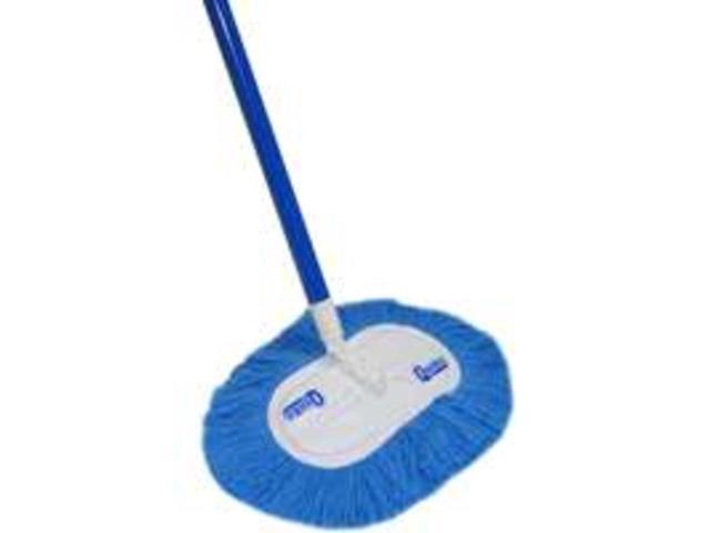 commercial dust mop