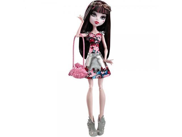 păpuși monster high draculaura