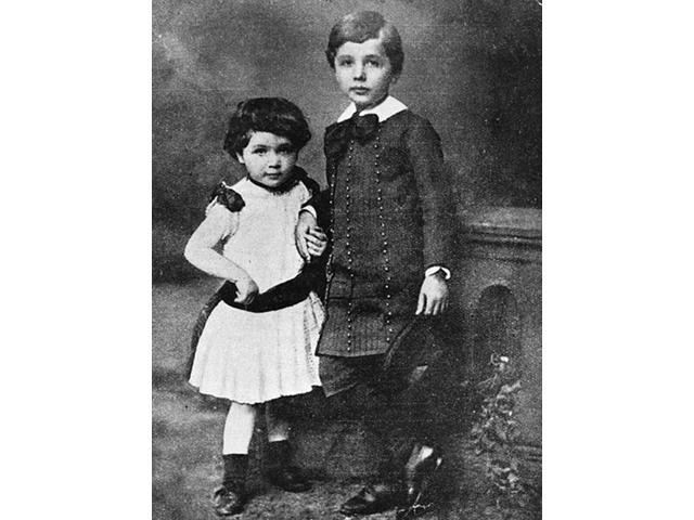 Young Albert and Maja Einstein 1880s Poster Print by Science Source (18 x 24) - Newegg.com