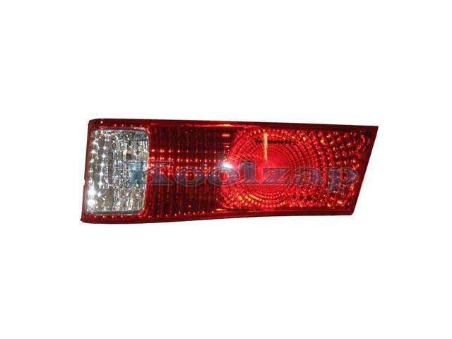 2000 2001 TOYOTA CAMRY BACK UP TRUNK LID REAR TAIL LIGHT RIGHT PASSENGER SIDE