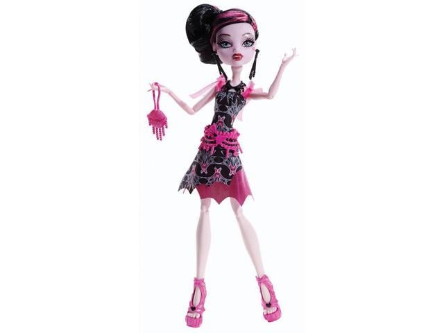 păpuși monster high draculaura