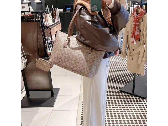 Coach CH504 Gallery Tote In Signature Canvas IN Light Khaki