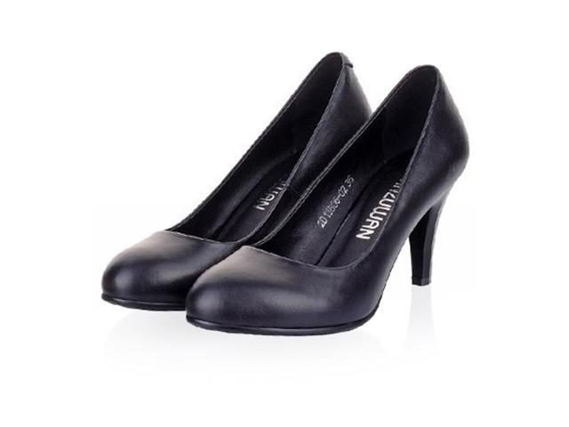 plain black heels