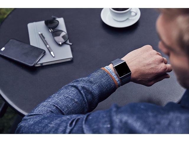 fitbit ionic fb503gybk smartwatch