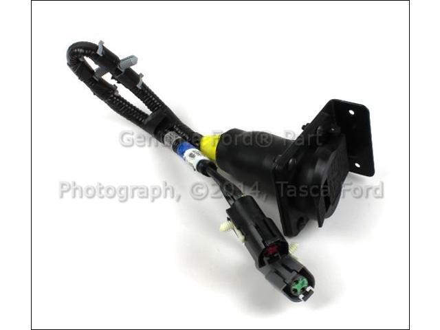 ford oem 7 pin connector trailer wiring harness feed f6tz 13a576 ba Ford Escape Trailer Wiring Harness ford oem 7 pin connector trailer wiring harness feed f6tz 13a576 ba