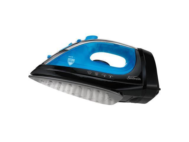 Sunbeam Steam Master® Iron with Retractable Cord, Black & Blue GCSBCL-202-000