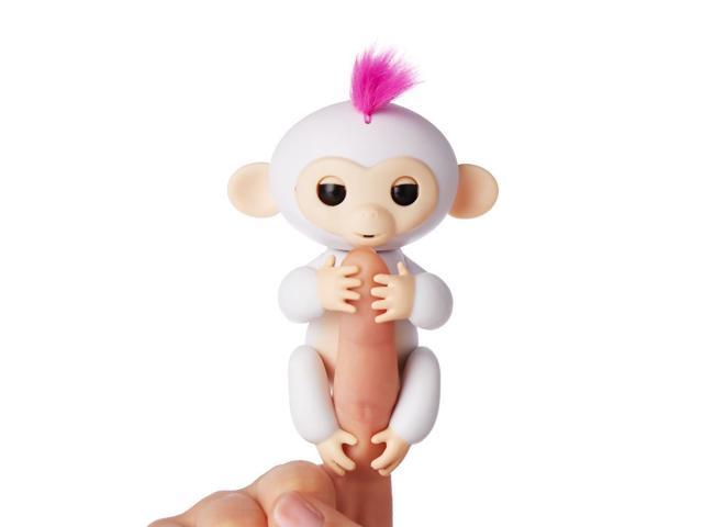 WowWee Fingerlings Monkey SOPHIE White w Hot Pink Hair Authentic Fingerling New 