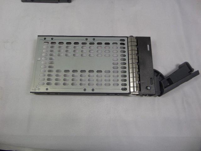 111-00734 NetApp SAS Hard Drive Tray DS4243 FAS2240 P