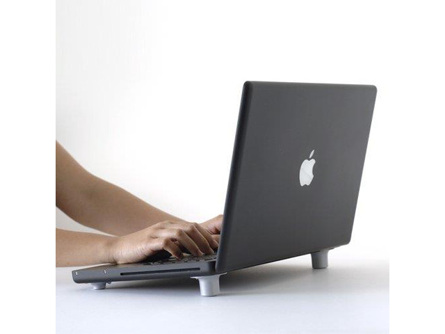 Blue Lounge Design CF-01-SL Cool Feet Stand for MacBook/MacBook Pro ...