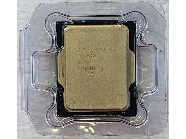 Intel Core i9-12900K - Core i9 12th Gen Alder Lake 16-Core (8P+8E) 3.2 GHz LGA 1700 125W Intel UHD Graphics 770 Desktop Processor BX8071512900K CPU ONLY! NITHING ELSE!