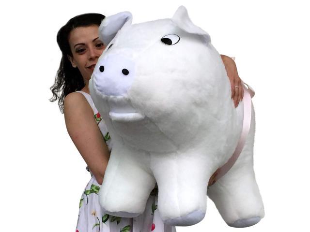 giant stuffed pig