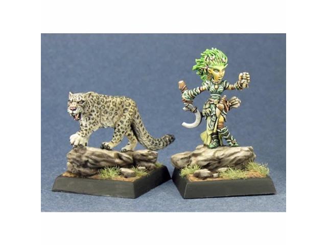 Reaper Pathfinder 60020 Lini Iconic Gnome Druid and Droogami Snow Leopard 
