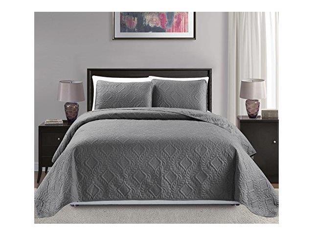 Home Collection 3 Piece Full//Queen 100 x 106 Over Size Embossed Solid Navy Blue Bedspread Set New