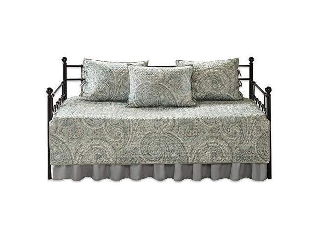 Comfort Spaces Kashmir 5 Piece Quilt Daybed Ultra Soft Hypoallergenic Microfiber All Season Paisley Print Bedding Sets 75x39 Blue Newegg Com