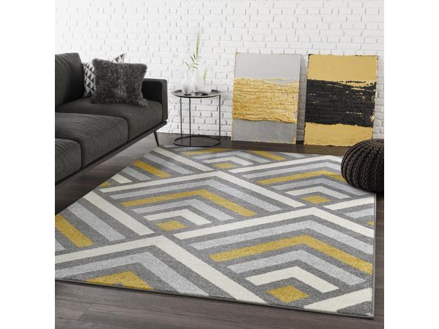 grey and yellow bedding target