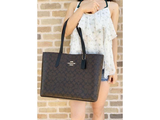 coach signature avenue tote