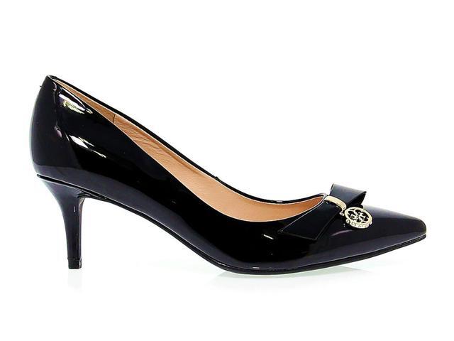 guess black patent leather pumps
