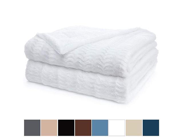 fur resistant blanket