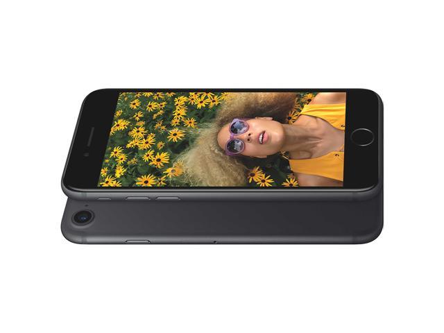Refurbished: Unlocked Apple iPhone 7 Smartphone 4.7" 32GB / 128GB