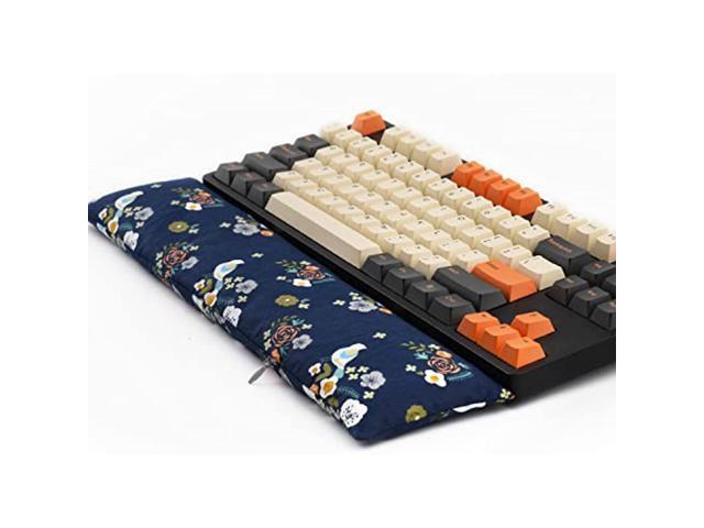 80 keyboard wrist rest