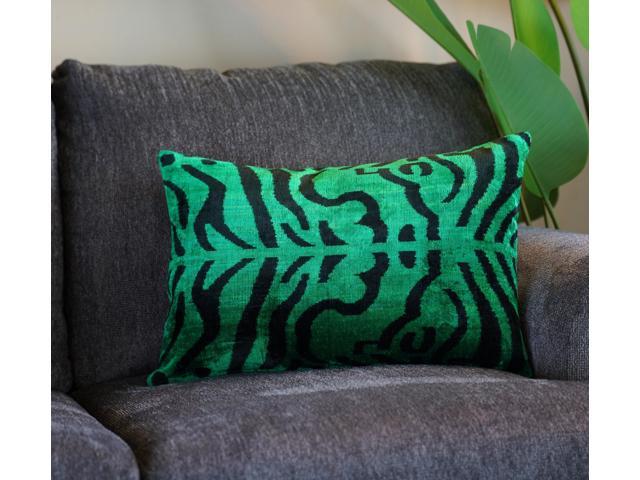 Canvello Handmade Tiger Print Velvet Throw Pillow with Down Insert - 16x24 in