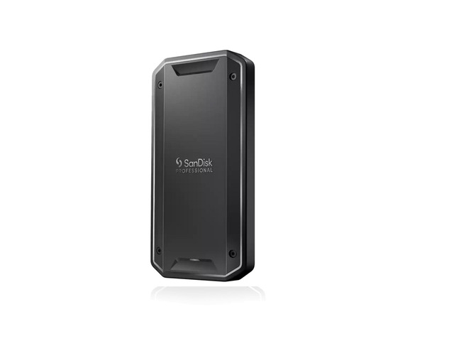 SanDisk Professional PRO-G40 PSSD, Thunderbolt 3 Compatible USB3.2 Gen2, 3000MB/s High Speed Transmission, IP68 Triple Protection, Waterproof, Dustproof and Drop Resistant, Portable SSD, 2TB