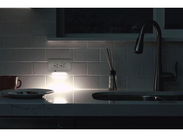 SnapPower GuideLight 2 PLUS Horizontal Outlet Cover - LED Bright/Dim ...