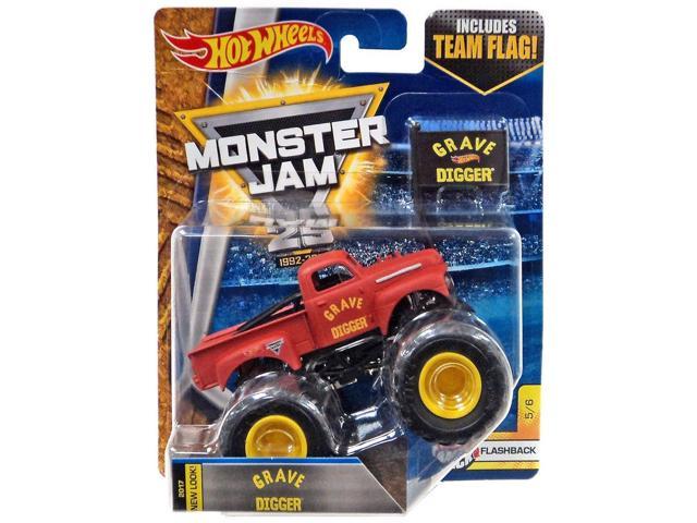 Hot Wheels Monster Jam 2017 Flashback Grave Digger Includes Flag