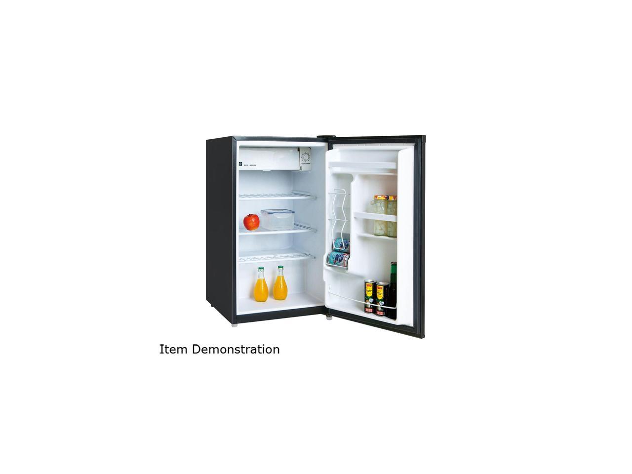 IGLOO FR464BLACK 4.5 cu. ft. Mini Refrigerator, Black