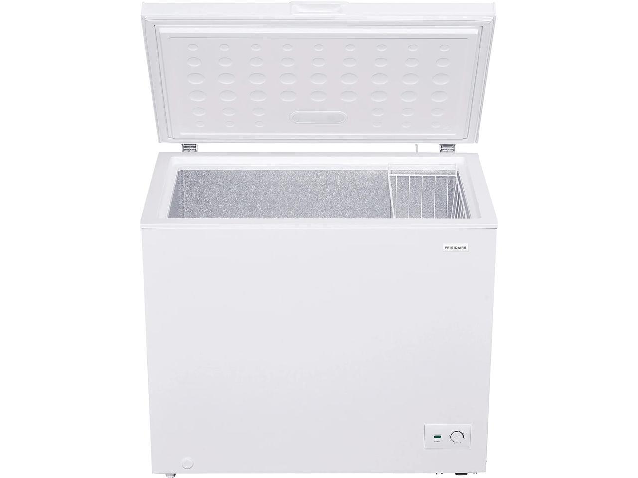 Frigidaire 8.7 Cu. Ft. Chest Freezer White FFCS0922AW