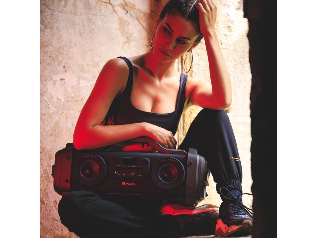 boombox 200w