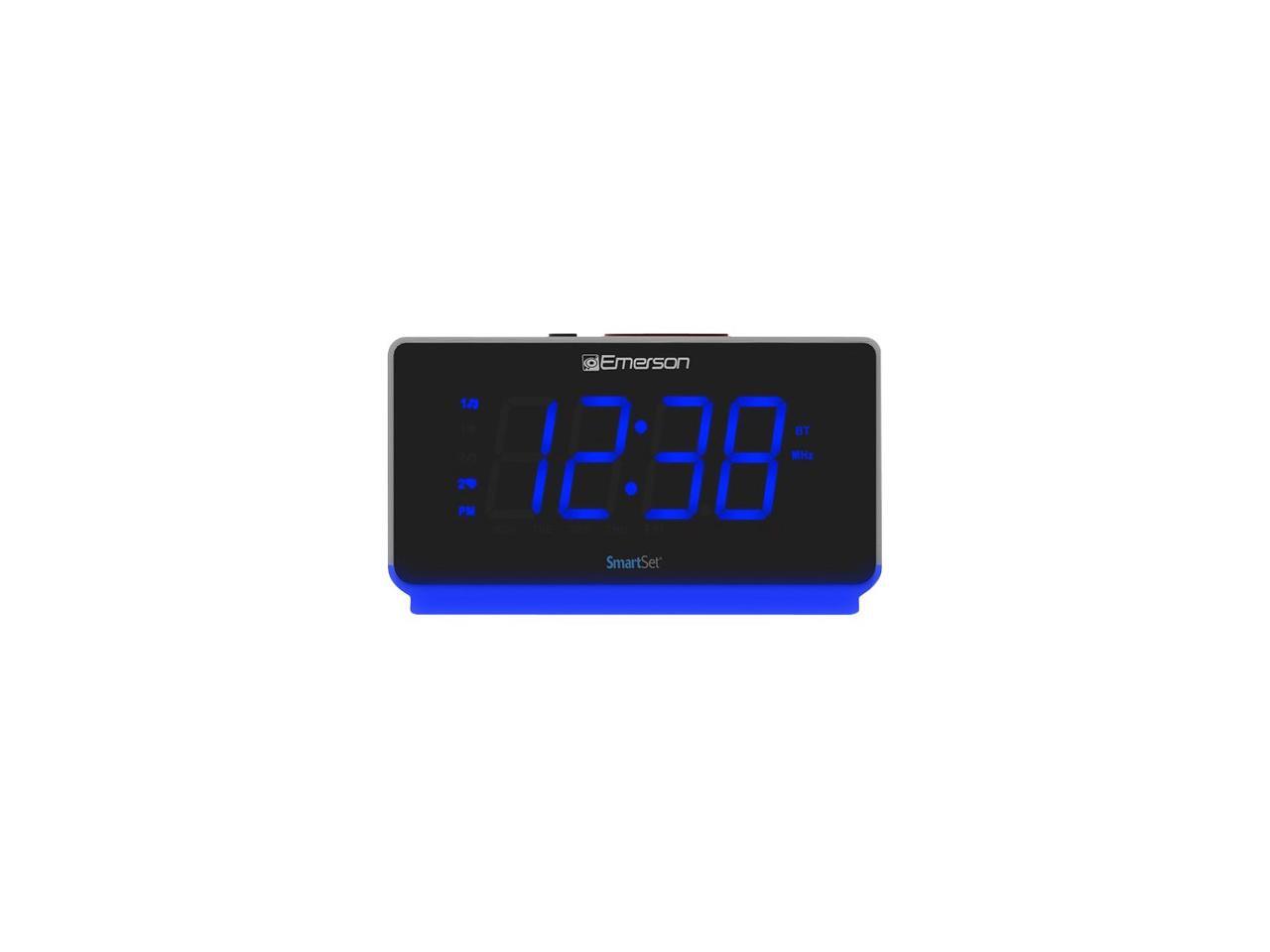 EMERSON SmartSet Alarm Clock Radio with USB Charger, Nightlight and