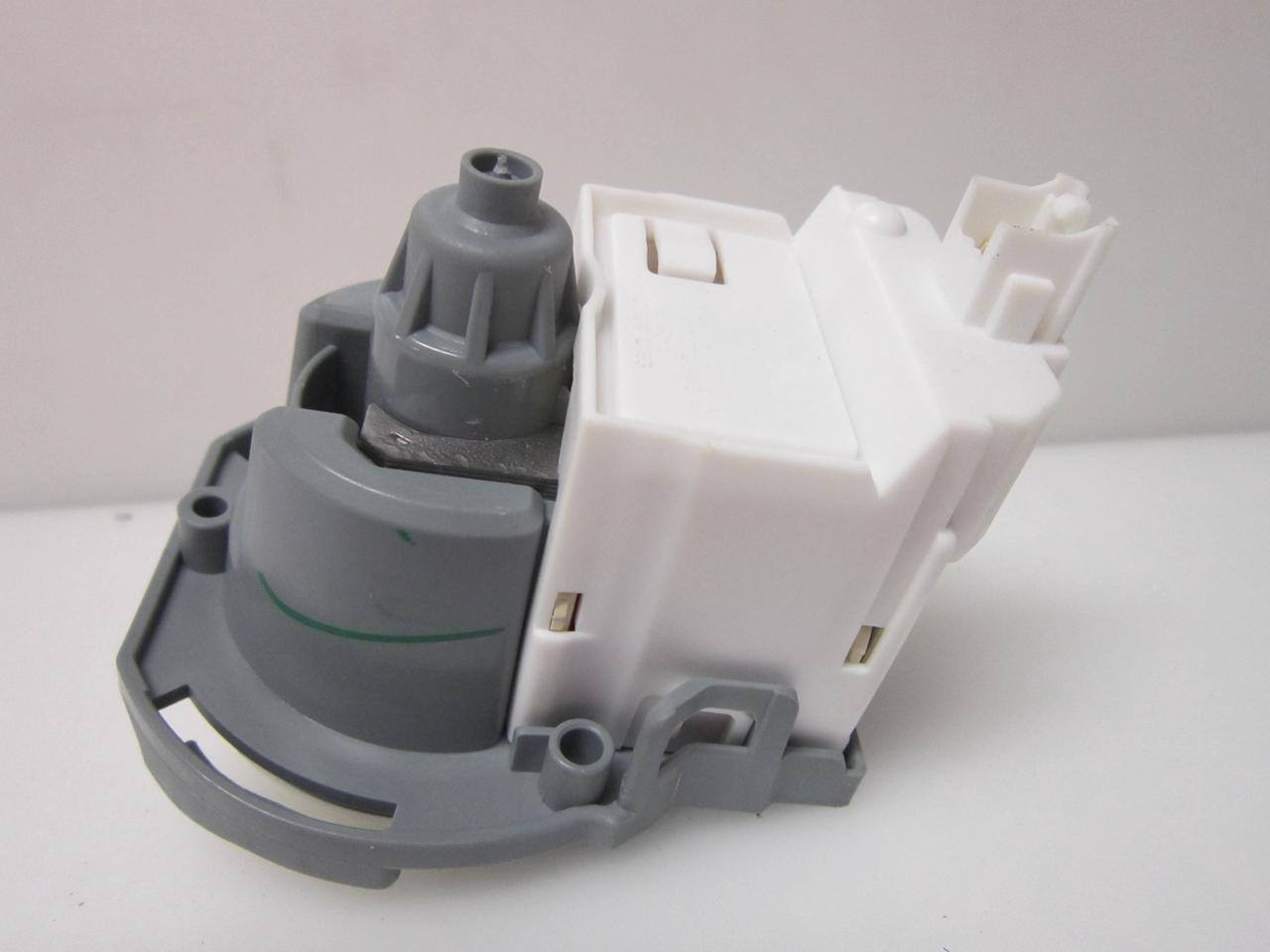 Used Like New Whirlpool WDT750SAHZ0 Dishwasher Drain Pump (W10724439