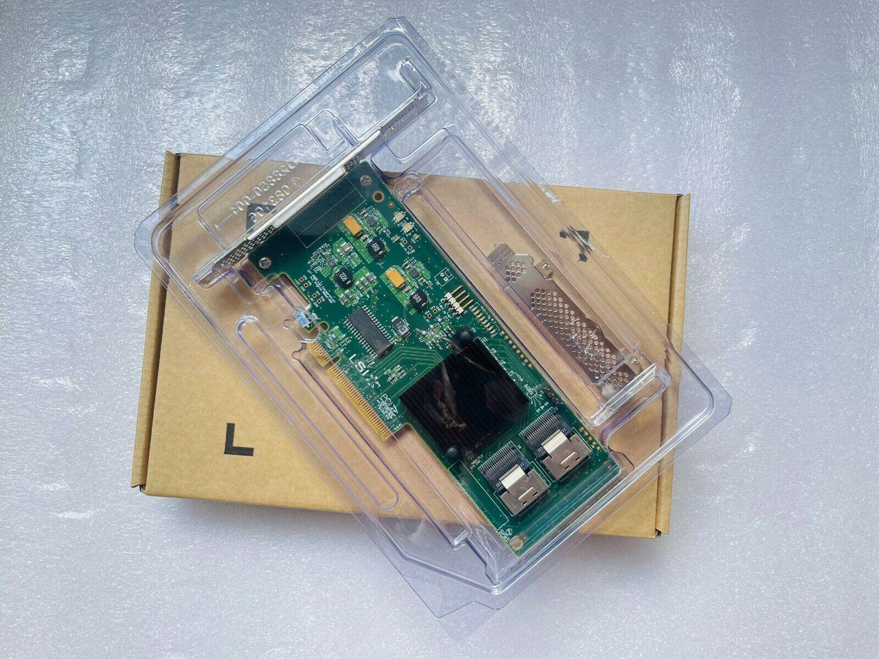 thumbnail image 2 of IBM H1110 81Y4494 SAS-2 6Gbps HBA – LSI 9211-4i P20 IT Mode For ZFS FreeNAS UnRAID 2 of 3