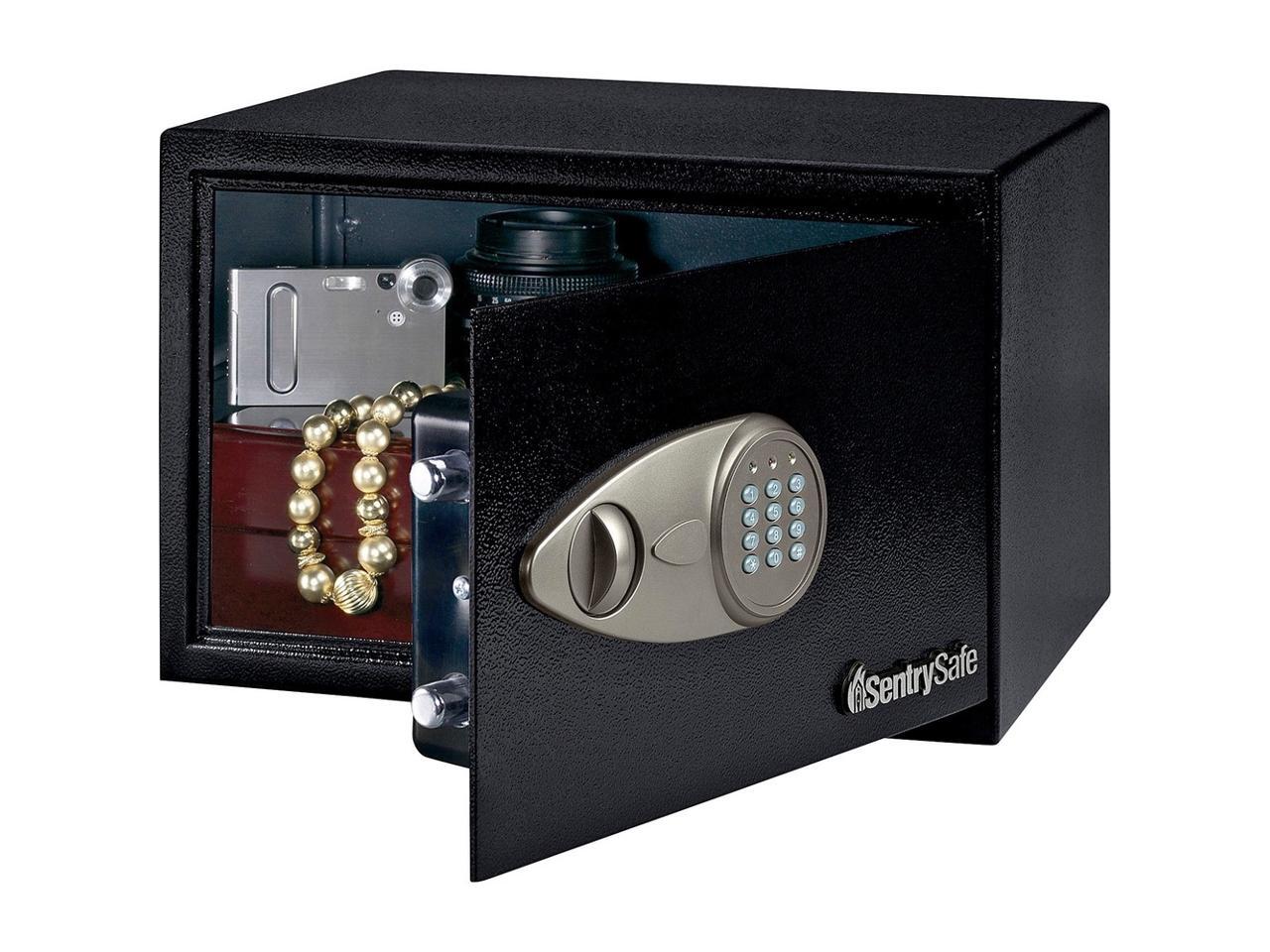 Sentry Electronic Safe Override Key 133/4"x103/5"x87/10" BLK X055
