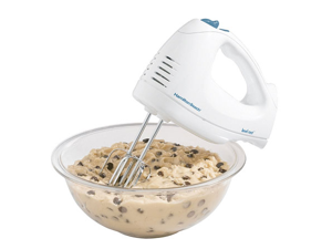 Hamilton Beach 62682RZ 6 Speed Hand Mixer with Snap-On Case Hamilton Beach 62682RZ 6 Speed Hand Mixer with Snap-On Case