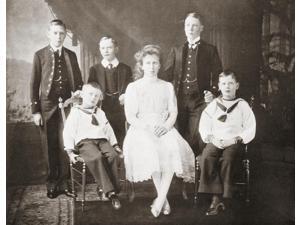 The Children Of King George V. From Left To Right, Prince Albert, Prince John, Prince Henry, Princess Mary, Prince Edwar The Children Of King George V. From Left To Right, Prince Albert, Prince John, Prince Henry, Princess Mary, Prince Edwar