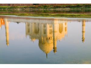 India Agra Taj Mahal Temple Reflection At Sunset On Yamuna River Poster Print (18 x 12) India Agra Taj Mahal Temple Reflection At Sunset On Yamuna River Poster Print (18 x 12)