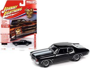 1971 Chevrolet Chevelle SS 454 Tuxedo Black with White Stripes "Class of 1971" Limited Edition to 7754 pieces Worldwide "Muscle Cars USA" Series 1/64 Diecast Model Car by Johnny Lightning