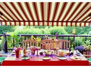 ALEKO RETRACTABLE AWNING 13FT X 10FT (4M X 2.5M) MULTISTRIPE RED COLOR PATIO AWNING ALEKO RETRACTABLE AWNING 13FT X 10FT (4M X 2.5M) MULTISTRIPE RED COLOR PATIO AWNING