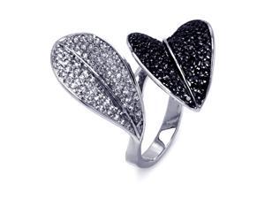 White Riverberry Rhodium Plated Clover Pendant Fashion Necklace
