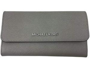 Michael Kors Jet Set Travel Large Trifold Leather Wallet (Pearl Grey) 35S8STVF7L-081 Michael Kors Jet Set Travel Large Trifold Leather Wallet (Pearl Grey) 35S8STVF7L-081