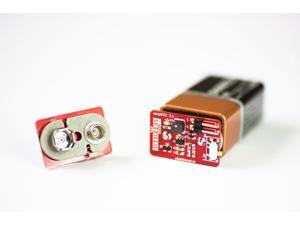 snapVCC 3.3/5 V Regulator - Snaps onto 9V Battery snapVCC 3.3/5 V Regulator - Snaps onto 9V Battery